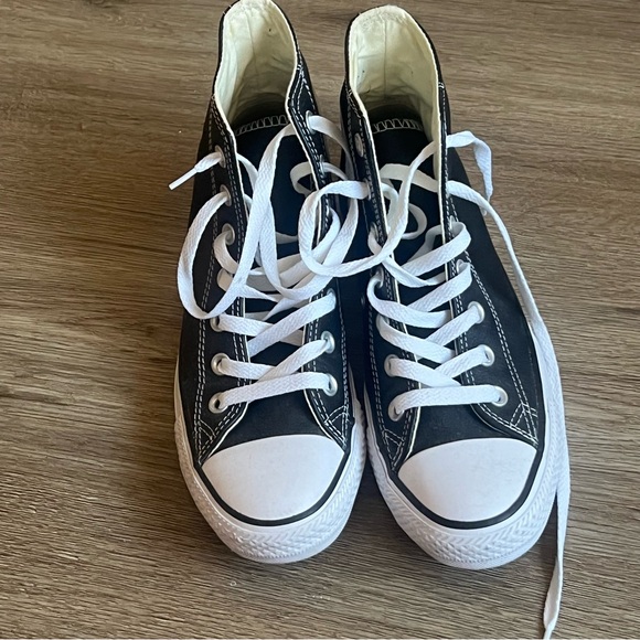 Converse Black and White High-Tops - Picture 3 of 3